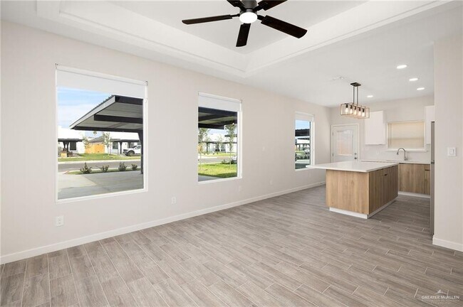 Photo - 12 Selena St Unidad 2