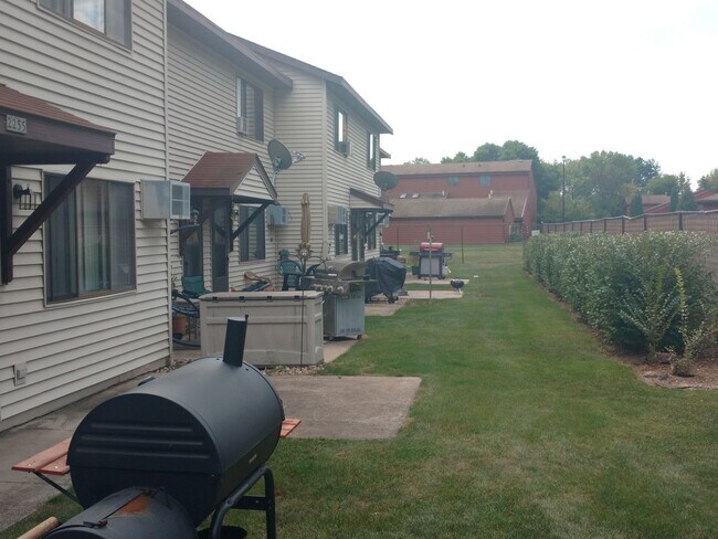 Cedar Creek Apartments-Oshkosh