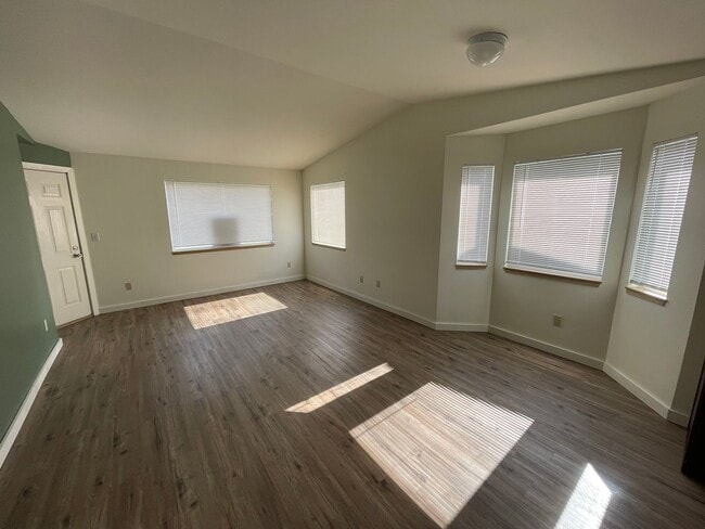 Photo - Updated 2 Bedroom, 1.5 Bath Apartment!