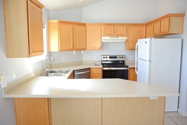Building Photo - 1411 S 1020 W Rental