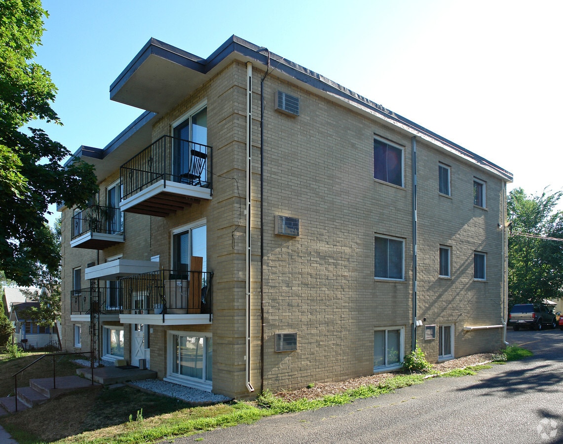 Photo - 1108 Western Ave N