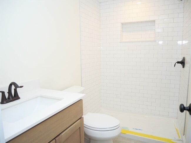 Photo - 261 W Newton St Unit 3