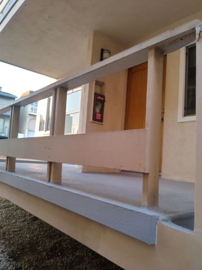 Patio View from Walkway - 206 15th St Unit B