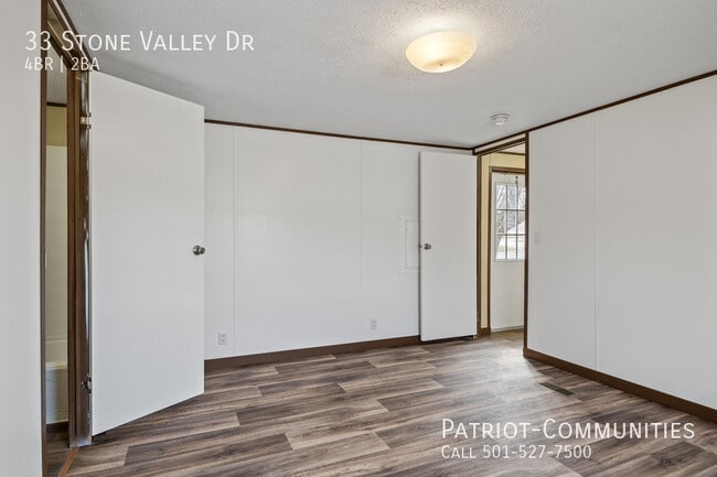 Photo - 33 Stone Valley Dr