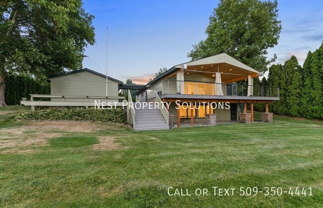 Photo - 2102 Elgin Rd NE