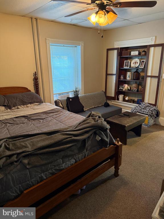 Photo - 122 Juniper St