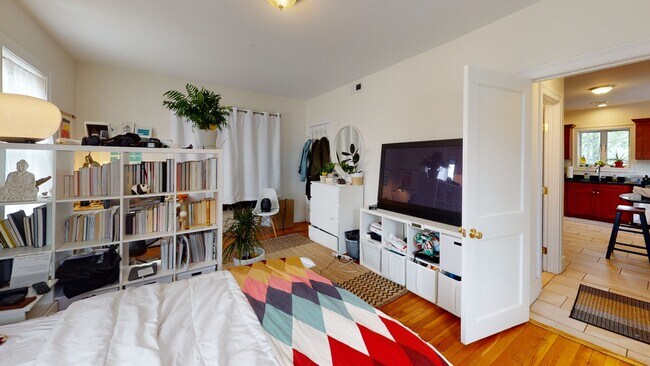 Photo - 10-12 Barker St Unit 12