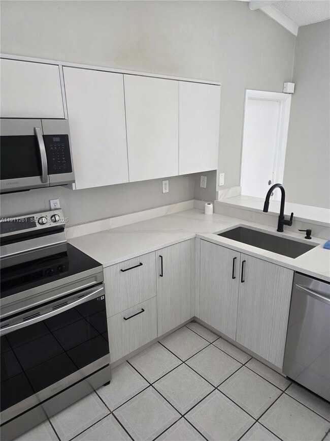 Photo - 16813 SW 107th Pl