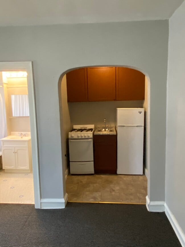 Photo - 3032 W Pierce St Unit 4