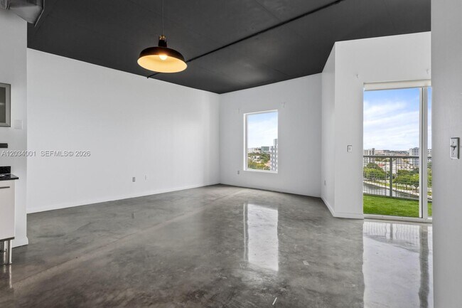 Photo - 10 SW South River Dr Unit 1207