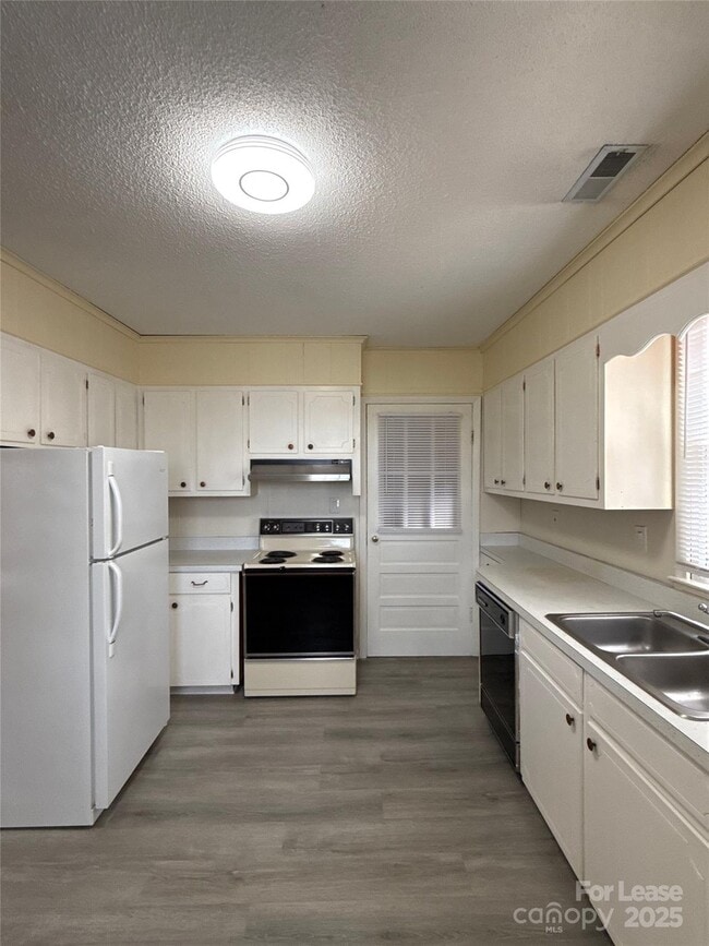 Photo - 1516 Pleasant Plains Rd