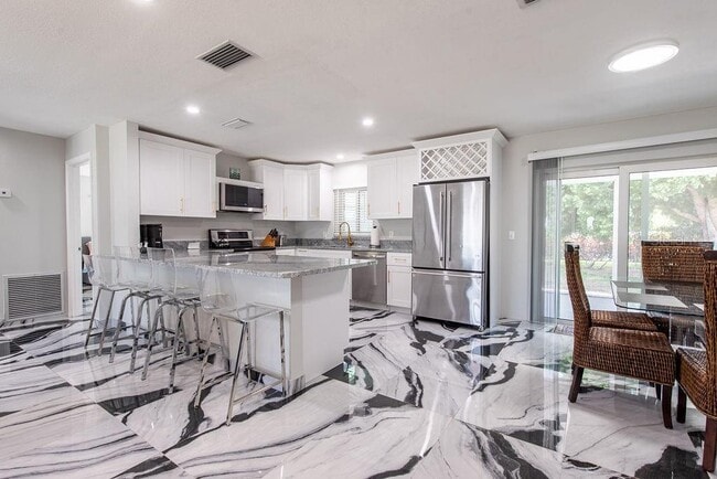 Photo - 6819 11th Ave NW