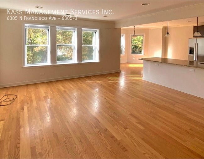 Photo - 6305 N Francisco Ave Unit 6305-3