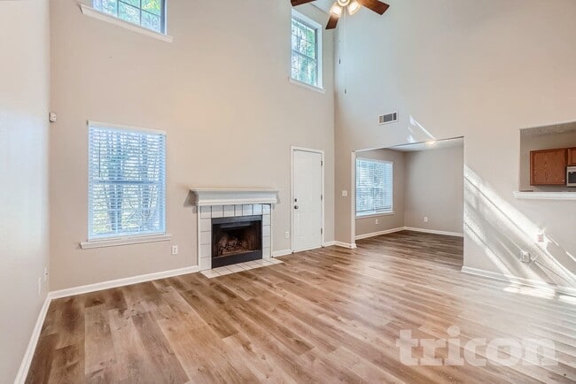 Photo - 4122 Ravenwood Ct