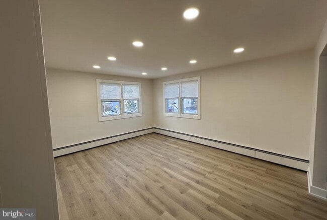 Photo - 2259 Hamilton Ave