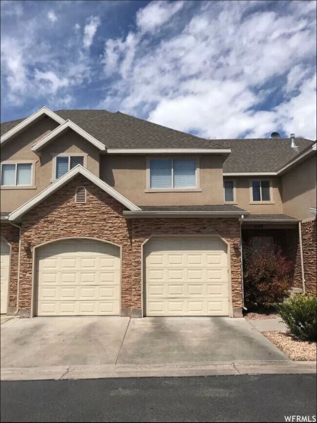 Photo - 1029 N Plaza Dr