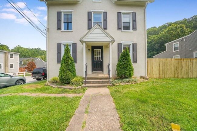 Building Photo - 661 Downingtown Pike Unit A