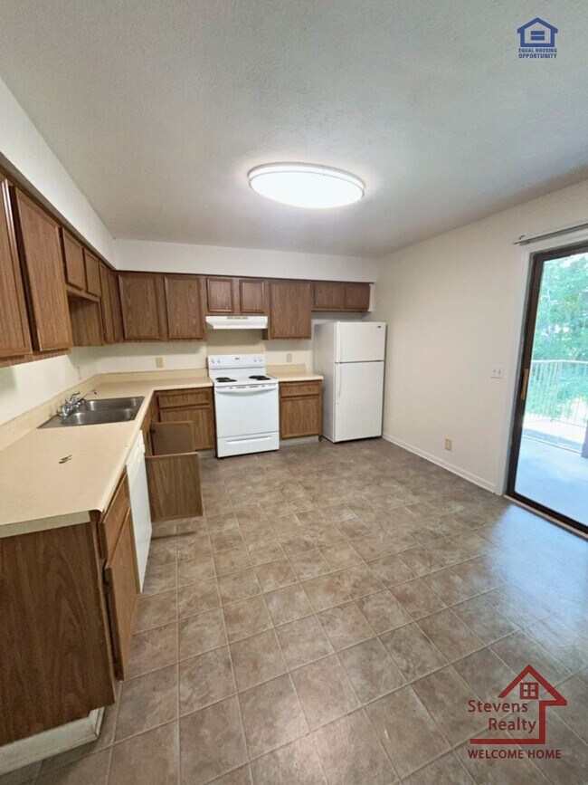 Photo - 313 Oriole Dr Unit F5