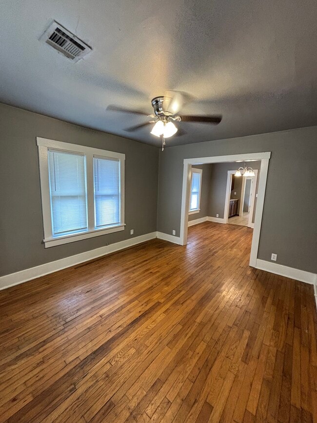 Photo - 1235 S Lewis Pl
