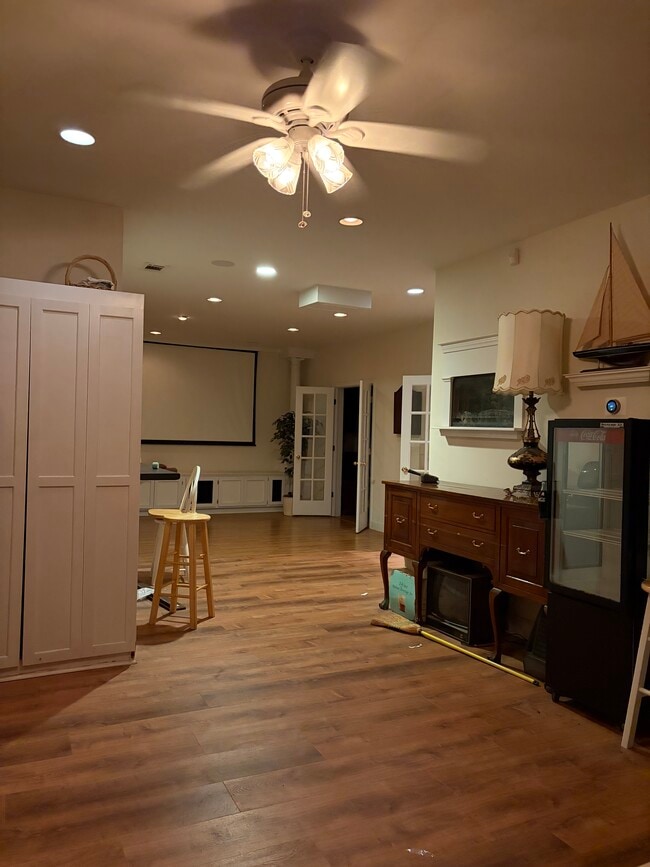 Photo - 2385 Sainsbury Dr NW