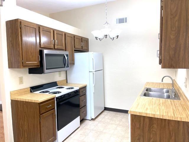 Photo - 87 Peachtree Ln