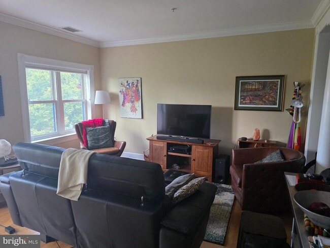 Photo - 401 13th St NE Unit 408
