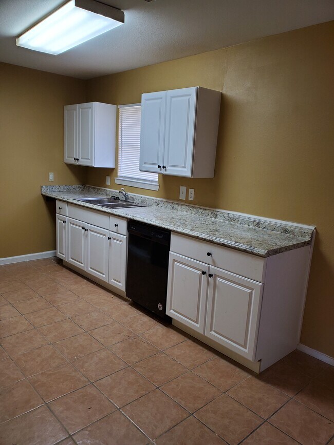 Cocina - 5818 Melanite