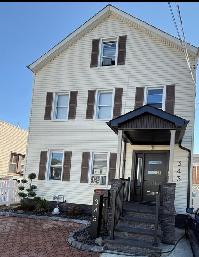 Building Photo - 343 Berkeley Ave Unit 343 BERKELEY AVE