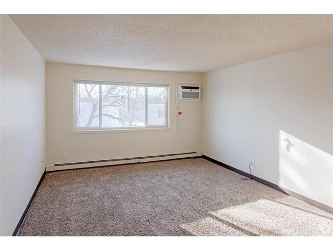 Photo - 1420 6th Ave S Unidad 104