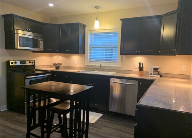 Photo - 1612 Union Ave