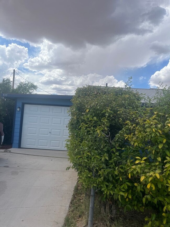 595 N San Pedro St