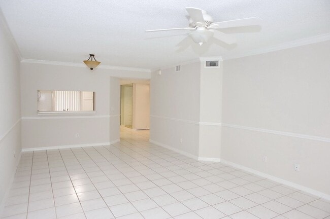 Photo - ANNUAL RENTAL - 2 Bedroom, 2 Bath Condo in...