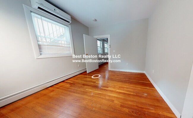 Photo - 20 John F. Kennedy St Unit 3