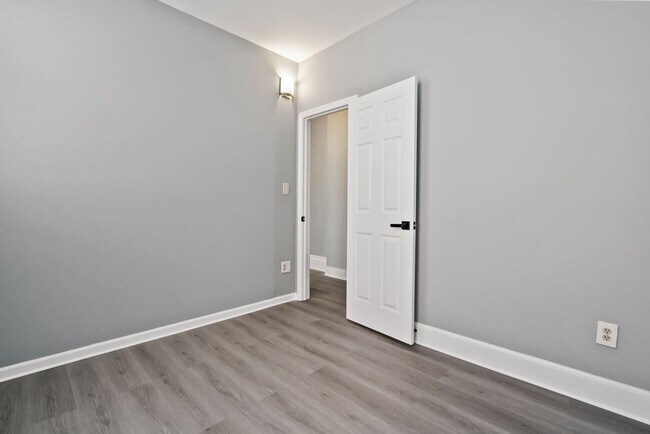 Photo - 22 Bedford Square Unidad 2