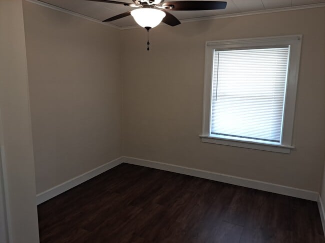 Building Photo - 120 Creekwood Dr Unit 120-6 Creekwood