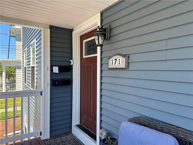 Photo - 171 N Bend St Unidad 1