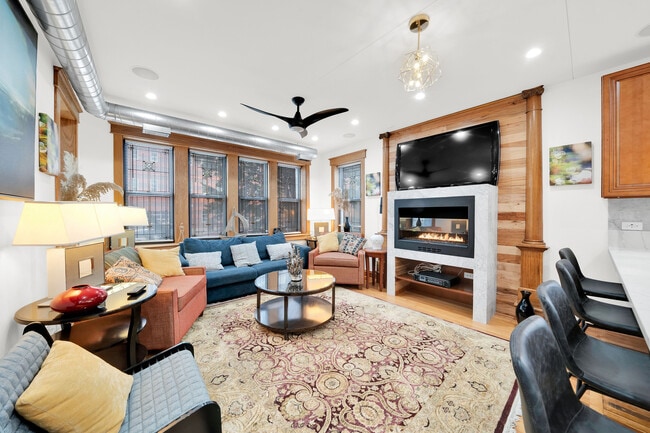 Photo - 1226 S 60th Ct