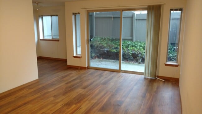 Living room - Legend House