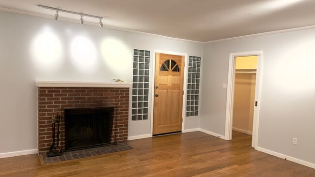 Photo - 1632 Albemarle Way Unit 1632