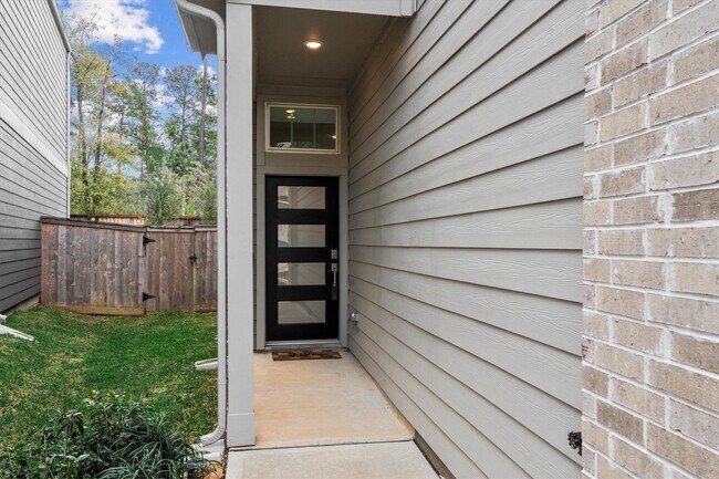 Photo - 120 Red Cascade Trl