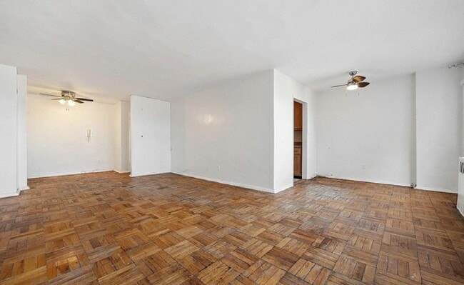 Photo - 3131 Grand Concourse