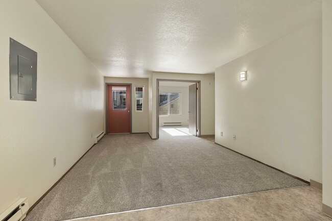 Dry Creek Apartments