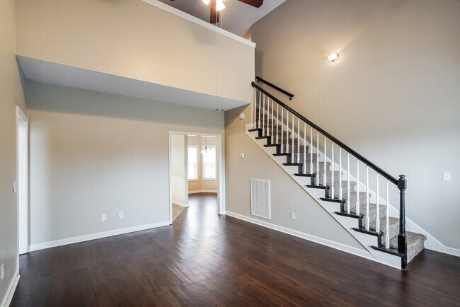 Photo - 3411 Wellington Pl