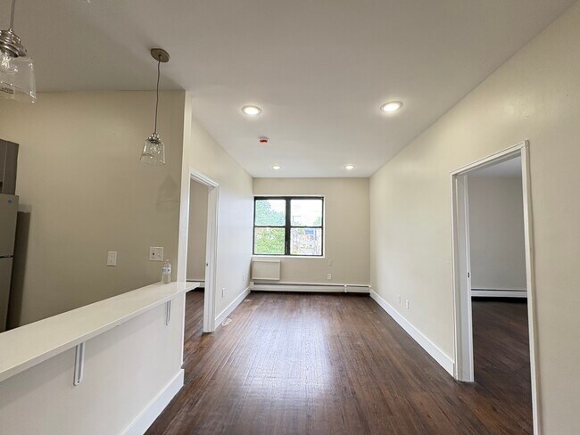 55 2nd Ave B4 - 55-57 2nd Ave Unit B4