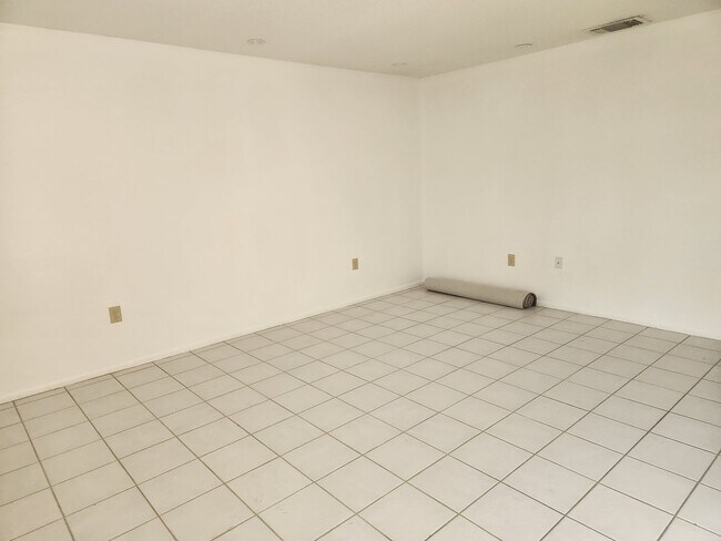 Photo - 749 N Jefferson Ave Unit 749