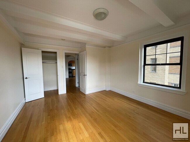 Photo - Christopher Street Unit 8J