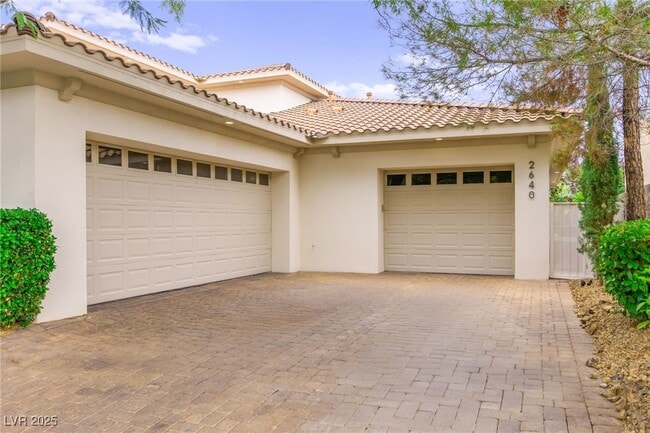 Photo - 2640 Mirabella St