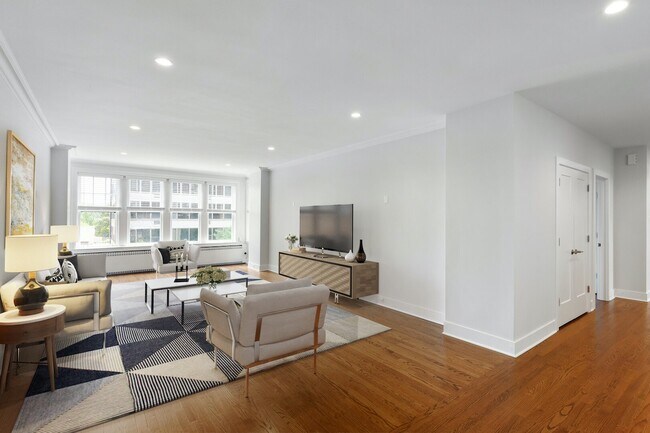 3000 N Sheridan