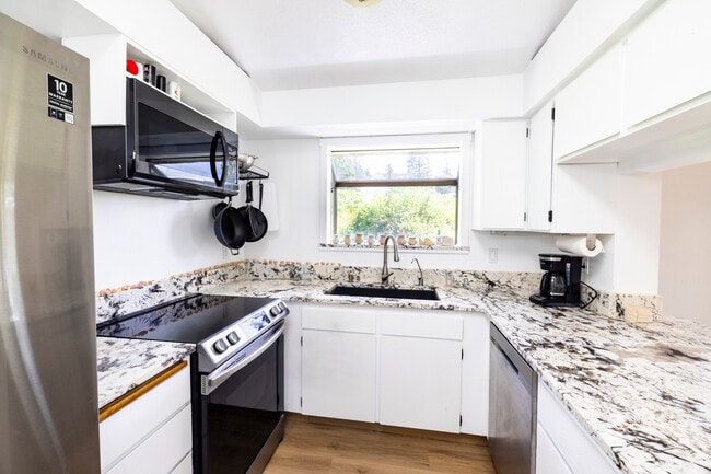 Photo - 2523 N Nettleton St