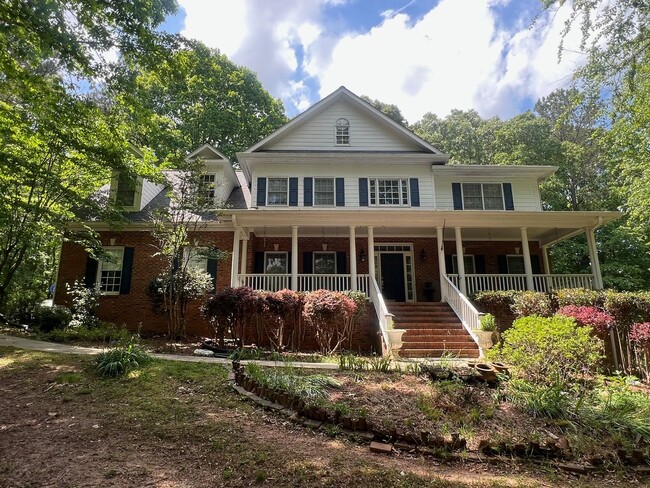 Large, beautiful home in Oconee! - Large, beautiful home in Oconee!